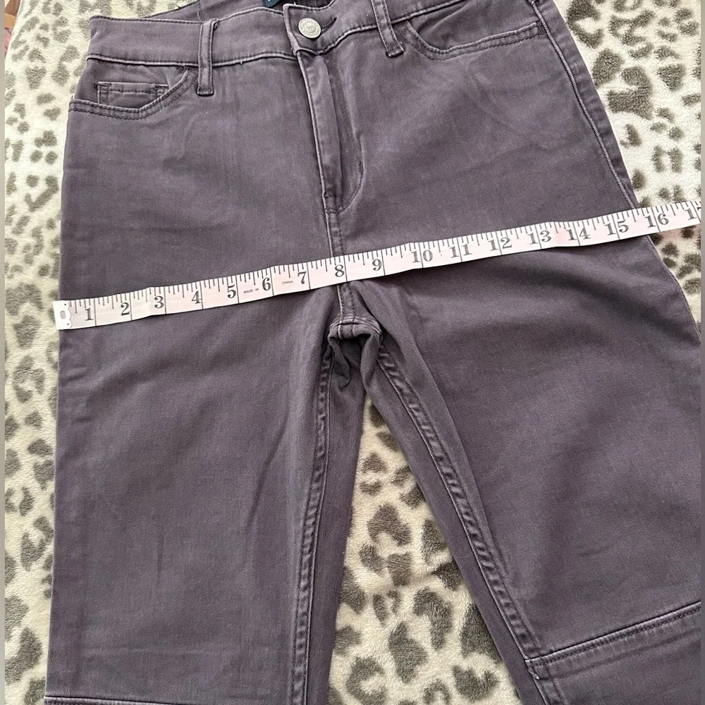 Hollister Crop High Rise Fray Bottom Pants in Gray Purple Size 0 24W